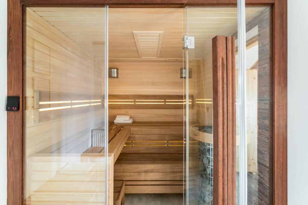 Willa Pitoniowka Z Sauna, Netflix Oraz Xbox One กอสเชียลิสกอ ภายนอก รูปภาพ